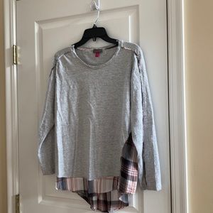 Vince Camuto Gray/Plaid Colorblock Henley